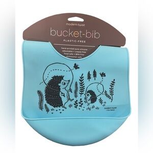 Modern-Twist Plastic-Free Bucket Bib (NWT)
